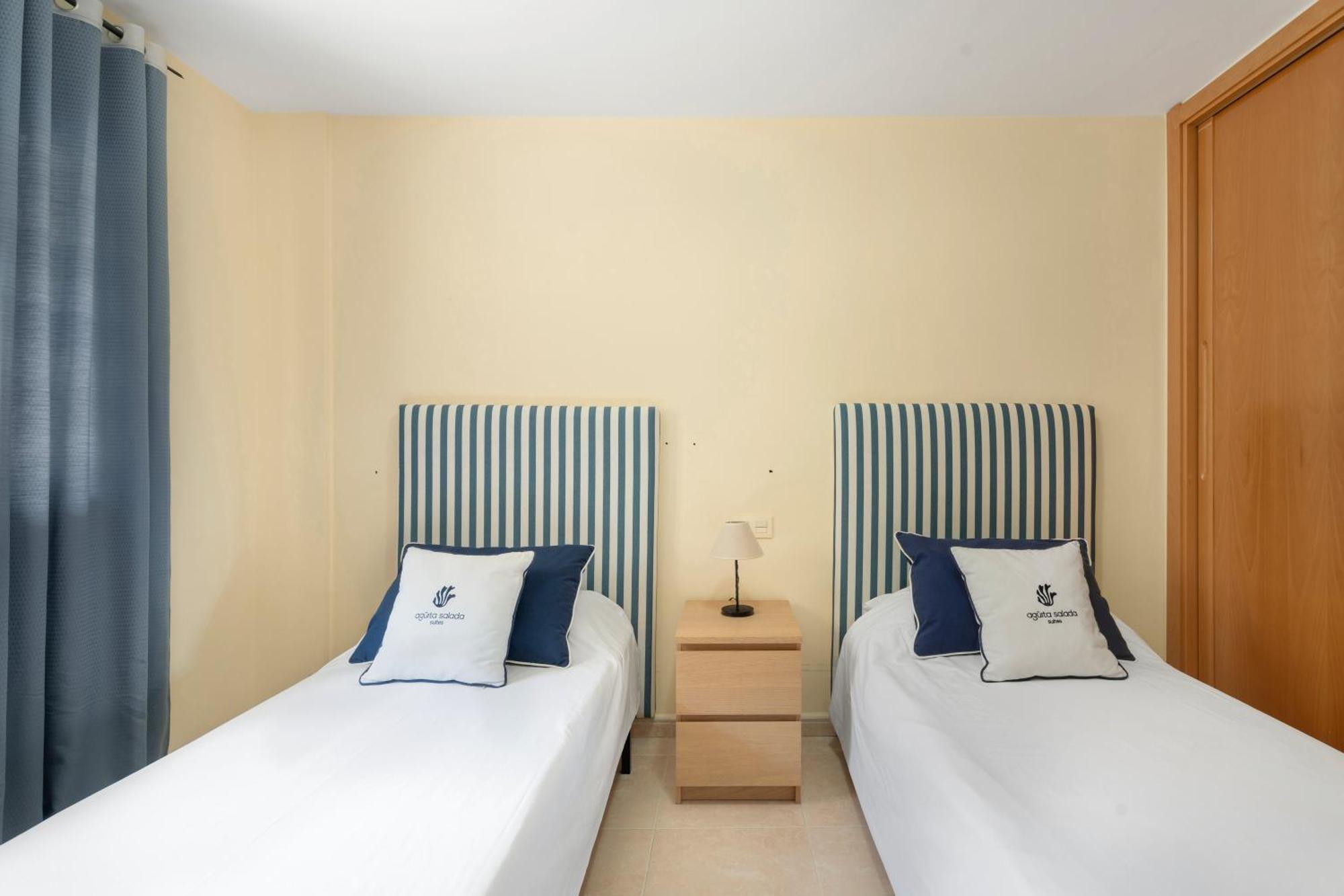 Medano Beach Agueita Salada Suites El Médano Екстериор снимка