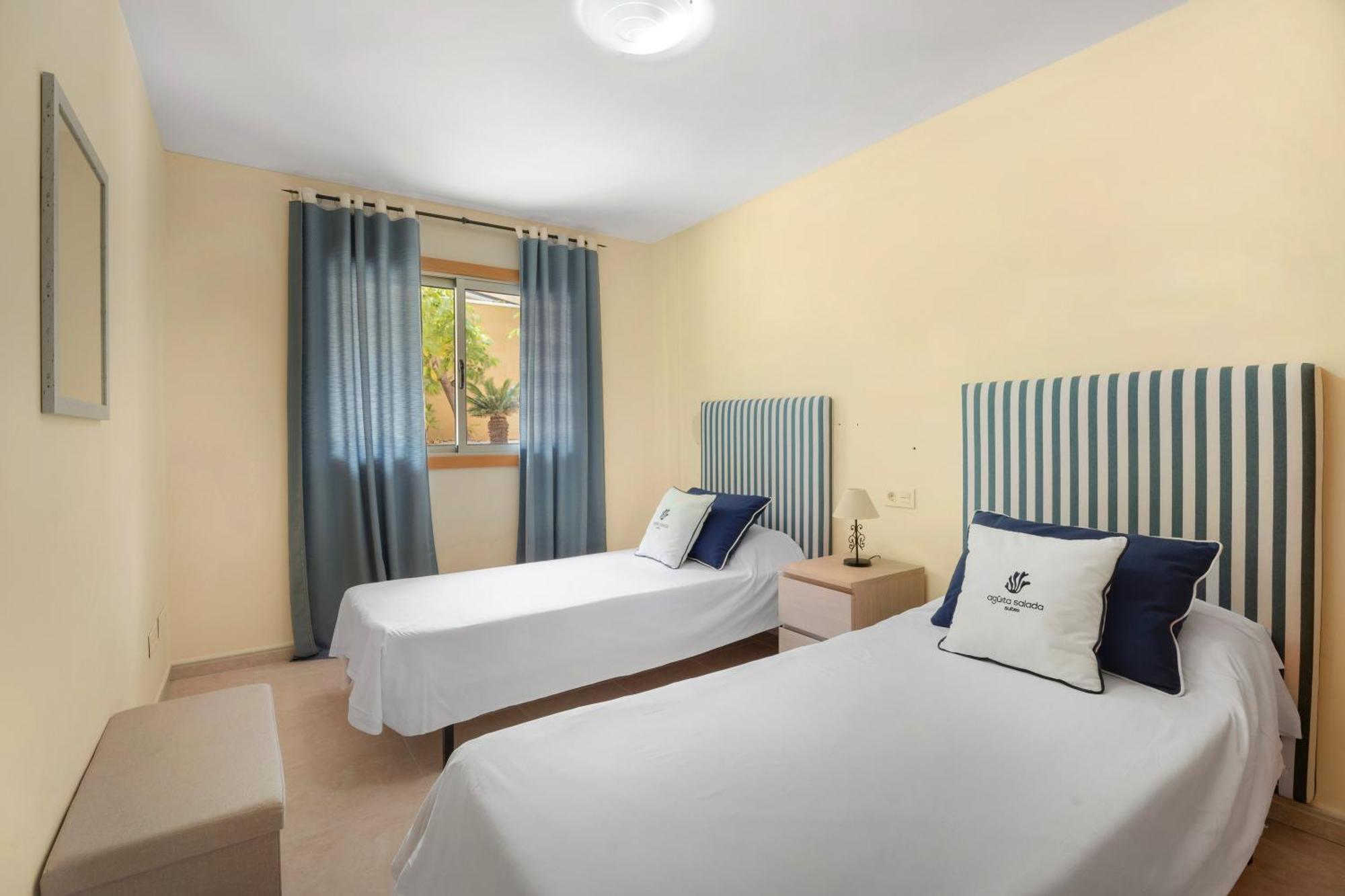 Medano Beach Agueita Salada Suites El Médano Екстериор снимка