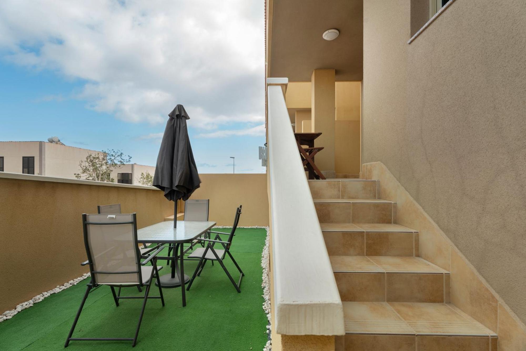 Medano Beach Agueita Salada Suites El Médano Екстериор снимка